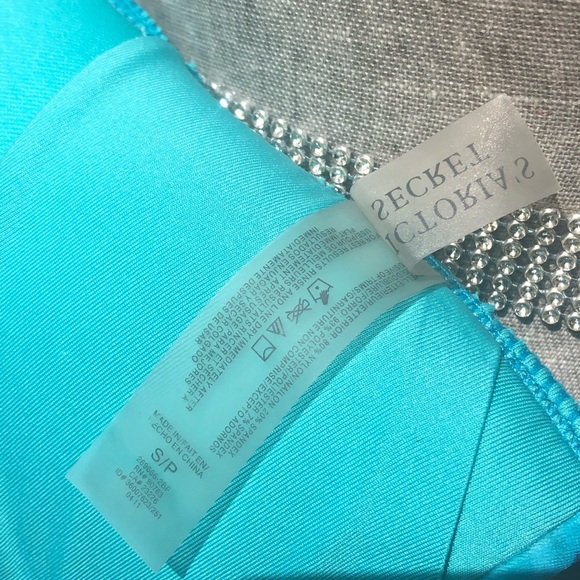 Victoria Secret | Women’s Bikini Top Size S - Picture 7 of 8